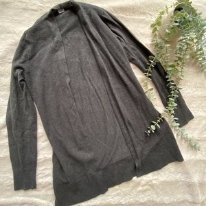 Gap Cardigan Size Medium
